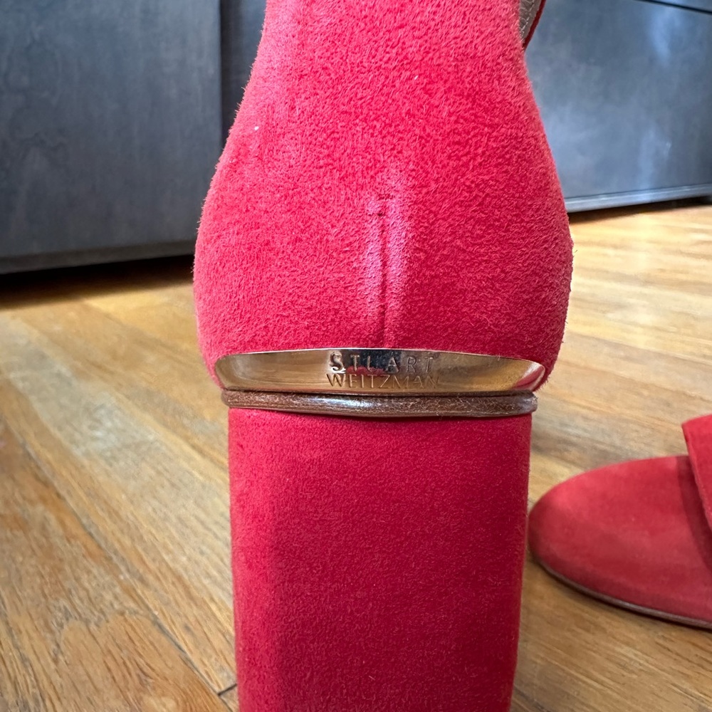 Stuart Weitzman - Picture 5 of 5